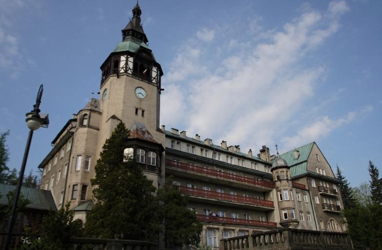 Hotel Dom Zdrojowy Świeradów-Zdrój Exterior foto